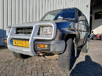 Vaurioauto  passenger cars Daihatsu Feroza Feroza Soft Top (F300) Terreinwagen 1.6 DX,EL,SE 16V (HD-E) [70kW]  (1=
0-1988/12-1997) 1993/7