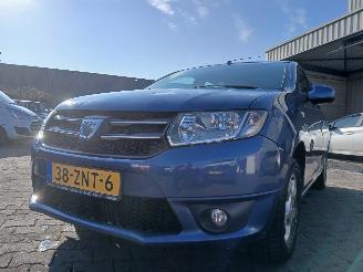 Unfallwagen Dacia Sandero Sandero II Hatchback 0.9 TCE 12V (H4B-400(H4B-A4)) [66kW]  (10-2012/..=
=2E) 2013/2