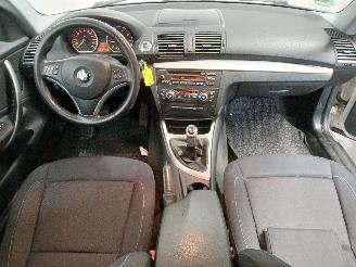 BMW 1-serie 1 serie (E81) Hatchback 3-drs 118i 16V (N43-B20A) [105kW]  (09-2006/12=
-2011) picture 10