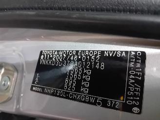 Toyota Yaris Yaris III (P13) Hatchback 1.5 16V Hybrid (1NZ-FXE) [74kW]  (03-2012/09=
-2020) picture 6