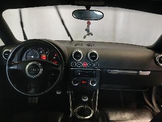 Audi TT TT (8N3) Coupé 1.8 20V Turbo (AUQ) [132kW]  (10-1998/10-2006) picture 12