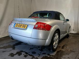 Audi TT TT Roadster (8N9) Cabrio 1.8 20V Turbo (AWP) [132kW]  (10-1999/02-2007=
) picture 5