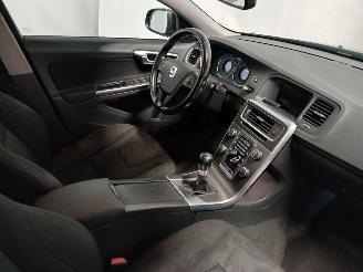 Volvo V-60 V60 I (FW/GW) Combi 1.6 T3 16V (B4164T3(Euro 5)) [110kW]  (09-2010/12-=
2015) picture 9