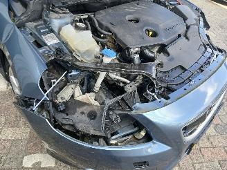 Volvo V-40 V40 (MV) Hatchback 5-drs 1.6 D2 (D4162T) [84kW]  (03-2012/12-2016) picture 32