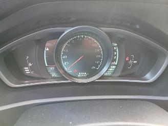 Volvo V-40 V40 (MV) Hatchback 5-drs 1.6 D2 (D4162T) [84kW]  (03-2012/12-2016) picture 2