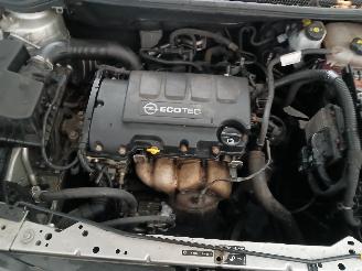 Opel Astra Astra J (PC6/PD6/PE6/PF6) Hatchback 5-drs 1.4 16V ecoFLEX (A14XER(Euro=
 5)) [74kW]  (12-2009/10-2015) picture 24