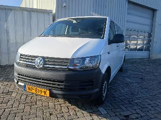 krockskadad bil auto Volkswagen Transporter Transporter/Caravelle T6 Bus 2.0 TDI DRF (CXGB) [75kW]  (04-2015/12-20=
19) 2017/4