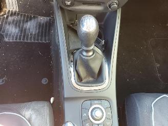 Renault Mégane Megane III Berline (BZ) Hatchback 5-drs 1.2 16V TCE 115 (H5F-400(H5F-A=
4)) [85kW]  (03-2012/02-2016) picture 13