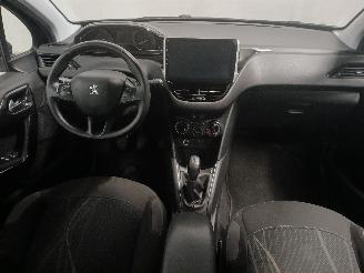 Peugeot 208 208 I (CA/CC/CK/CL) Hatchback 1.2 Vti 12V PureTech 82 (EB2F(HMZ)) [60k=
W]  (03-2012/12-2019) picture 10