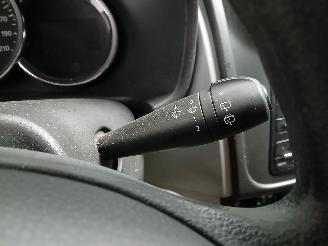 Dacia Logan Logan MCV II/Sandero Wagon (7S) Combi 0.9 TCE 12V (H4B-400(H4B-A4)) [6=
6kW]  (02-2013/...) picture 15