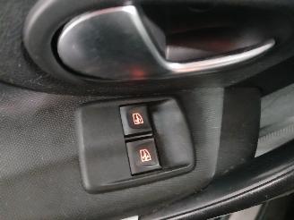 Dacia Logan Logan MCV II/Sandero Wagon (7S) Combi 0.9 TCE 12V (H4B-408(H4B-B4)) [6=
6kW]  (02-2013/...) picture 13