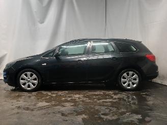 Opel Astra Astra J Sports Tourer (PD8/PE8/PF8) Combi 1.7 CDTi 16V (A17DTE(Euro 5)=
) [81kW]  (10-2010/10-2015) picture 4