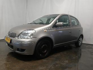 Toyota Yaris Yaris (P1) Hatchback 1.3 16V VVT-i (2SZFE) [64kW]  (04-2002/09-2005) picture 3