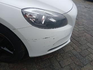 Volvo V-40 V40 (MV) Hatchback 5-drs 2.0 D4 16V (D4204T14) [140kW]  (05-2014/08-20=
19) picture 24