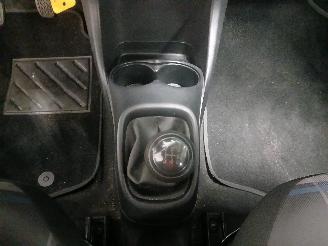 Peugeot 108 108 Hatchback 1.0 12V (1KRFE(CFB)) [51kW]  (05-2014/...) picture 18