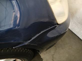 Honda Stream Stream I (RN) MPV 2.0 16V VTEC (K20A5) [115kW]  (05-2001/09-2006) picture 24