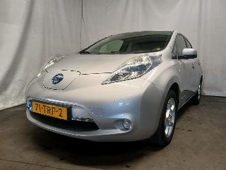 okazja samochody osobowe Nissan Leaf Leaf (ZE0) Hatchback Leaf (EM61) [80kW]  (11-2010/12-2017) 2012/3