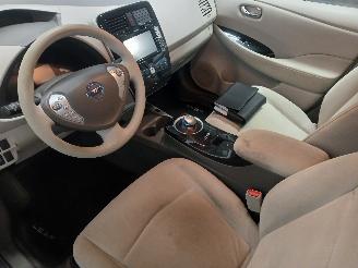 Nissan Leaf Leaf (ZE0) Hatchback Leaf (EM61) [80kW]  (11-2010/12-2017) picture 11