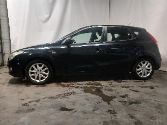 Hyundai I-30 i30 (FD) Hatchback 1.4 CVVT 16V (G4FA) [80kW]  (10-2007/11-2011) picture 4