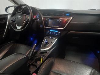 Toyota Auris Auris (E18) Hatchback 5-drs 1.8 16V Hybrid (2ZRFXE) [100kW]  (10-2012/=
03-2019) picture 10