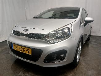 skadebil auto Kia Rio Rio III (UB) Hatchback 1.2 CVVT 16V (G4LA5) [63kW]  (09-2011/12-2017) 2011/8