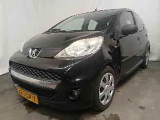 Peugeot 107 107 Hatchback 1.0 12V (384F(1KR)) [50kW]  (06-2005/05-2014) picture 3