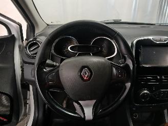 Renault Clio Clio IV Estate/Grandtour (7R) Combi 5-drs 1.5 Energy dCi 90 FAP (K9K-6=
08(K9K-B6)) [66kW]  (11-2012/08-2021) picture 18