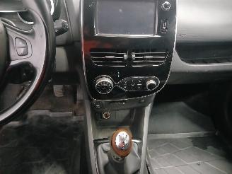 Renault Clio Clio IV Estate/Grandtour (7R) Combi 5-drs 1.5 Energy dCi 90 FAP (K9K-6=
08(K9K-B6)) [66kW]  (11-2012/08-2021) picture 17