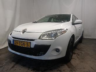 skadebil auto Renault Mégane Megane III Grandtour (KZ) Combi 5-drs 1.5 dCi 90 (K9K-834(K9K-H8)) [66=
kW]  (05-2009/04-2016) 2012/1
