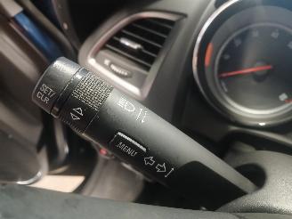 Opel Astra Astra J Sports Tourer (PD8/PE8/PF8) Combi 1.4 Turbo 16V (A14NET(Euro 5=
)) [103kW]  (10-2010/10-2015) picture 12