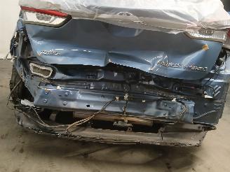 Toyota Auris Auris (E18) Hatchback 5-drs 1.8 16V Hybrid (2ZRFXE) [100kW]  (10-2012/=
03-2019) picture 21