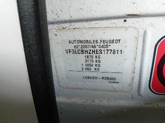 Peugeot 308 308 SW (L4/L9/LC/LJ/LR) Combi 5-drs 1.6 BlueHDi 120 (DV6FC(BHZ)) [88kW=
]  (03-2014/12-2021) picture 6