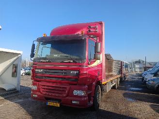 krockskadad bil vrachtwagen DAF Overige DAF AS85XC 2005/9