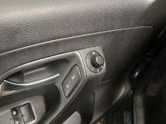 Volkswagen Polo Polo V (6R) Hatchback 1.2 TDI 12V BlueMotion (CFWA(Euro 5)) [55kW]  (1=
0-2009/05-2014) picture 14