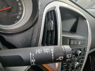 Opel Astra Astra J (PC6/PD6/PE6/PF6) Hatchback 5-drs 1.7 CDTi 16V EcoFLEX 130 (A1=
7DTE(Euro 5)) [96kW]  (07-2011/10-2015) picture 14