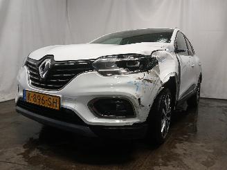 Vaurioauto  passenger cars Renault Kadjar Kadjar (RFEH) SUV 1.3 TCE 140 FAP 16V (H5H-490(H5H-E4)) [103kW]  (08-2=
018/...) 2021/2