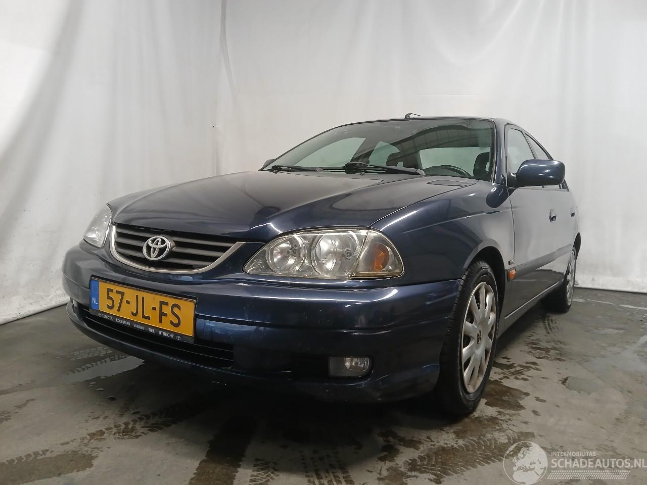Toyota Avensis Avensis (T22) Sedan 1.8 16V VVT-i (1ZZFE) [95kW]  (10-2000/02-2003)
