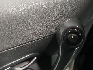 Renault Clio Clio III (BR/CR) Hatchback 1.4 16V (K4J-780) [72kW]  (06-2005/12-2012)= picture 14