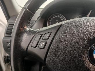 BMW X1 X1 (E84) SUV sDrive 18d 2.0 16V (N47-D20C) [105kW]  (12-2009/06-2015) picture 18