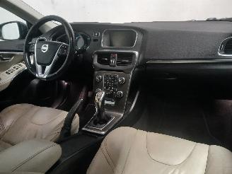 Volvo V-40 V40 (MV) Hatchback 5-drs 1.6 D2 (D4162T) [84kW]  (03-2012/12-2016) picture 10