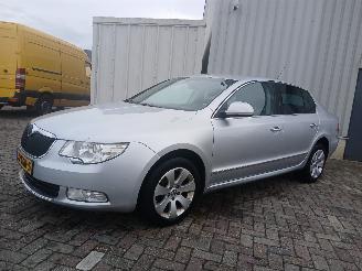 Skoda Superb Superb (3TAA) Hatchback 1.8 TSI 16V (BZB) [118kW]  (03-2008/05-2015) picture 3