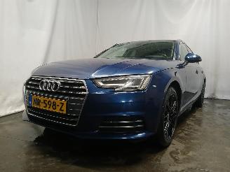 Voiture accidenté Audi A4 A4 Avant (B9) Combi 1.4 TFSI 16V (CVNA) [110kW]  (02-2016/10-2019) 2017/4