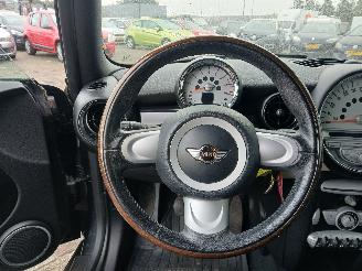 Mini Clubman Clubman (R55) Combi 1.6 16V Cooper (N12-B16A) [88kW]  (10-2007/12-2013=
) picture 18