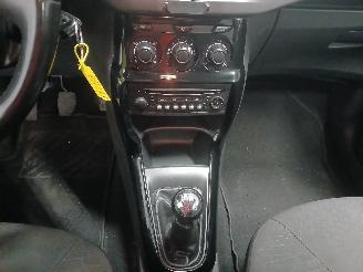 Citroën C3 C3 (SC) Hatchback 5-drs 1.6 BlueHDI 100 (DV6FD(BHY)) [73kW]  (07-2014/=
01-2017) picture 18