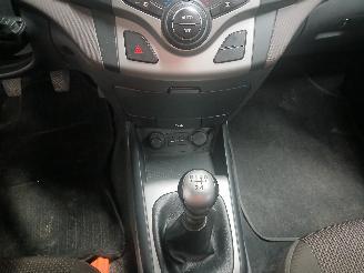 Hyundai I-30 i30 Crosswagon (WWH) Combi 1.4 CVVT 16V (G4FA) [80kW]  (11-2009/06-201=
2) picture 17