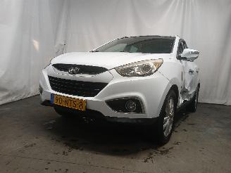 krockskadad bil auto Hyundai Ix35 iX35 (LM) SUV 2.0 16V (G4KD) [120kW]  (01-2010/08-2013) 2010/11
