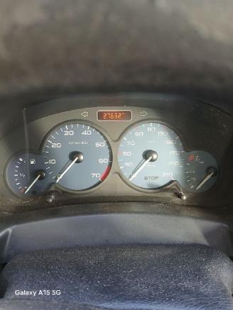 Citroën Berlingo Berlingo Cinqspace, Multispace MPV 1.6 16V (TU5JP4(NFU)) [80kW]  (10-2=
000/12-2011) picture 2