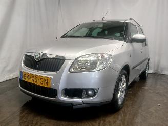 Voiture accidenté Skoda Roomster Roomster (5J) MPV 1.4 16V (BXW) [63kW]  (09-2006/05-2015) 2007/9
