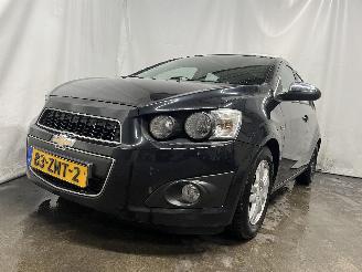 krockskadad bil auto Chevrolet Aveo Aveo (300) Hatchback 1.2 16V (LDC) [63kW]  (03-2011/12-2015) 2013/1