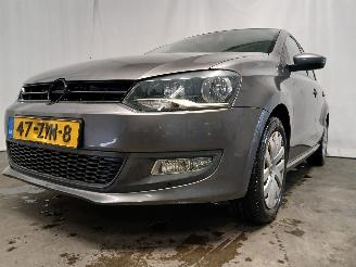 Damaged car Volkswagen Polo Polo V (6R) Hatchback 1.2 TSI (CBZC(Euro 5)) [66kW]  (05-2011/05-2014)= 2013/1